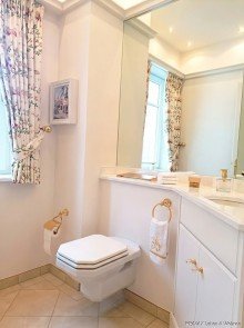 G�ste WC Preissenkung !
M�nchen - Solln / Isar - N�he
Split-Level-Luxuswohnung
4 Zimmer / 3 Terrassen / Sauna