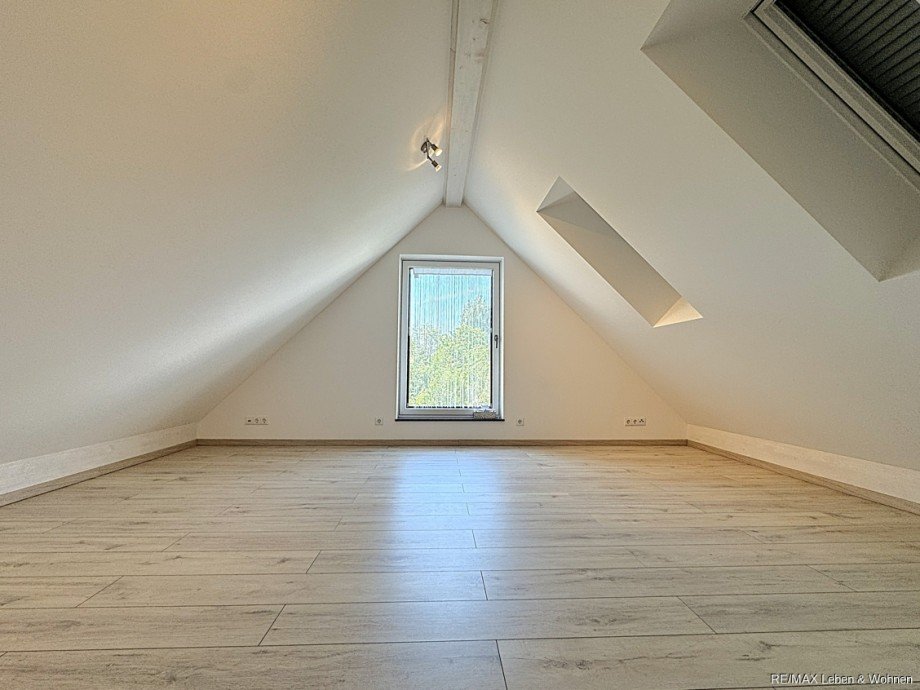Dachspitz Einfamilienhaus Fahlenbach