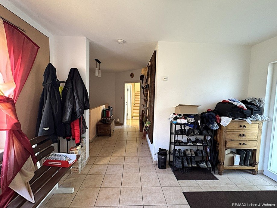 Flur EG Einfamilienhaus Inchenhofen
