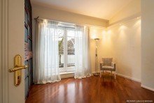 G�stezimmer / B�ro Preissenkung !
M�nchen - Solln / Isar - N�he
Split-Level-Luxuswohnung
4 Zimmer / 3 Terrassen / Sauna