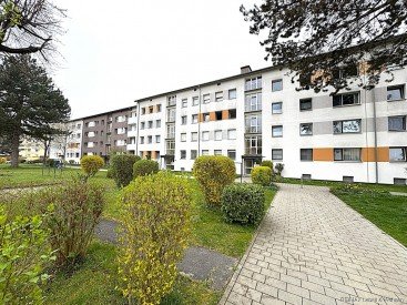 Hauptbild Ger�umige 3 Zimmerwohung mit Balkon in ruhiger Lage in Dachau zu verkaufen.