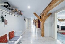 Flur 2.OG Mehrgenarationenhaus / Ferienhaus / Seminarhaus
Renoviert mit 3 Wohnungen / 686m� Wohfl�che / Aufzug