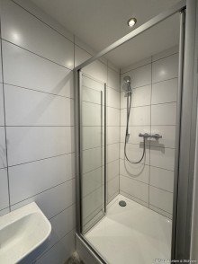 Dusche Frisch sanierte 6 Zimmer Studenten - WG in Bestlage Karolinenstr. Augsburg zu vermieten