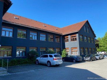 Hauptbild KarlsfeldB�ro / Sport / Gesundheit / Gro�e B�rofl�chen zu vermieten.Ausstattung nach Absprache.