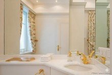 G�ste WC Preissenkung !
M�nchen - Solln / Isar - N�he
Split-Level-Luxuswohnung
4 Zimmer / 3 Terrassen / Sauna
