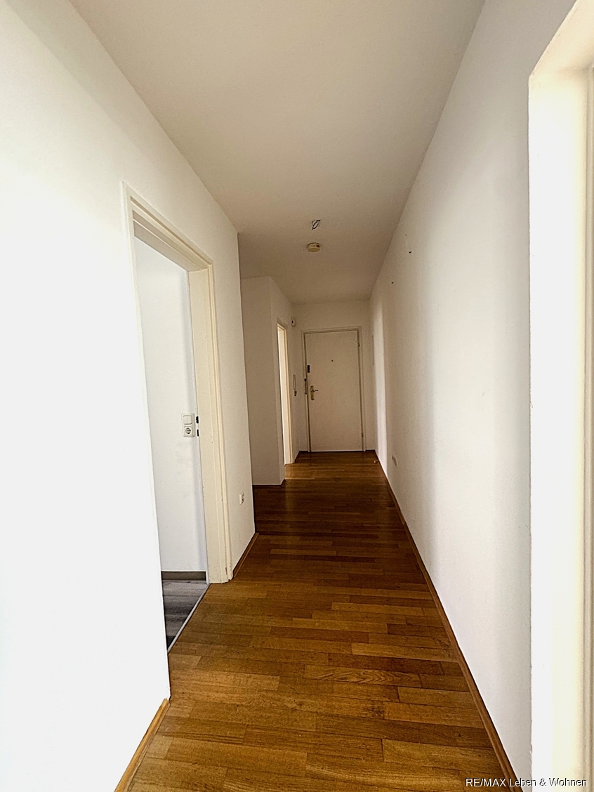Flur Etagenwohnung M�nchen / Pasing