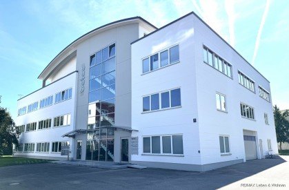 Hauptbild Helle und modernisierte B�rofl�chen305m� zu vermieten.Gro�z�gige Fl�chen + K�che + Aufzug1. OG