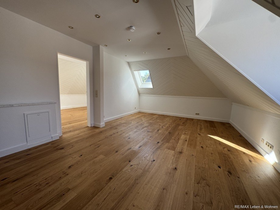 Wohnzimmer Etagenwohnung M�nchen / Thalkirchen-Obersendling-Forstenried-F�r