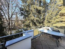Terrasse 1 Preissenkung !
M�nchen - Solln / Isar - N�he
Split-Level-Luxuswohnung
4 Zimmer / 3 Terrassen / Sauna