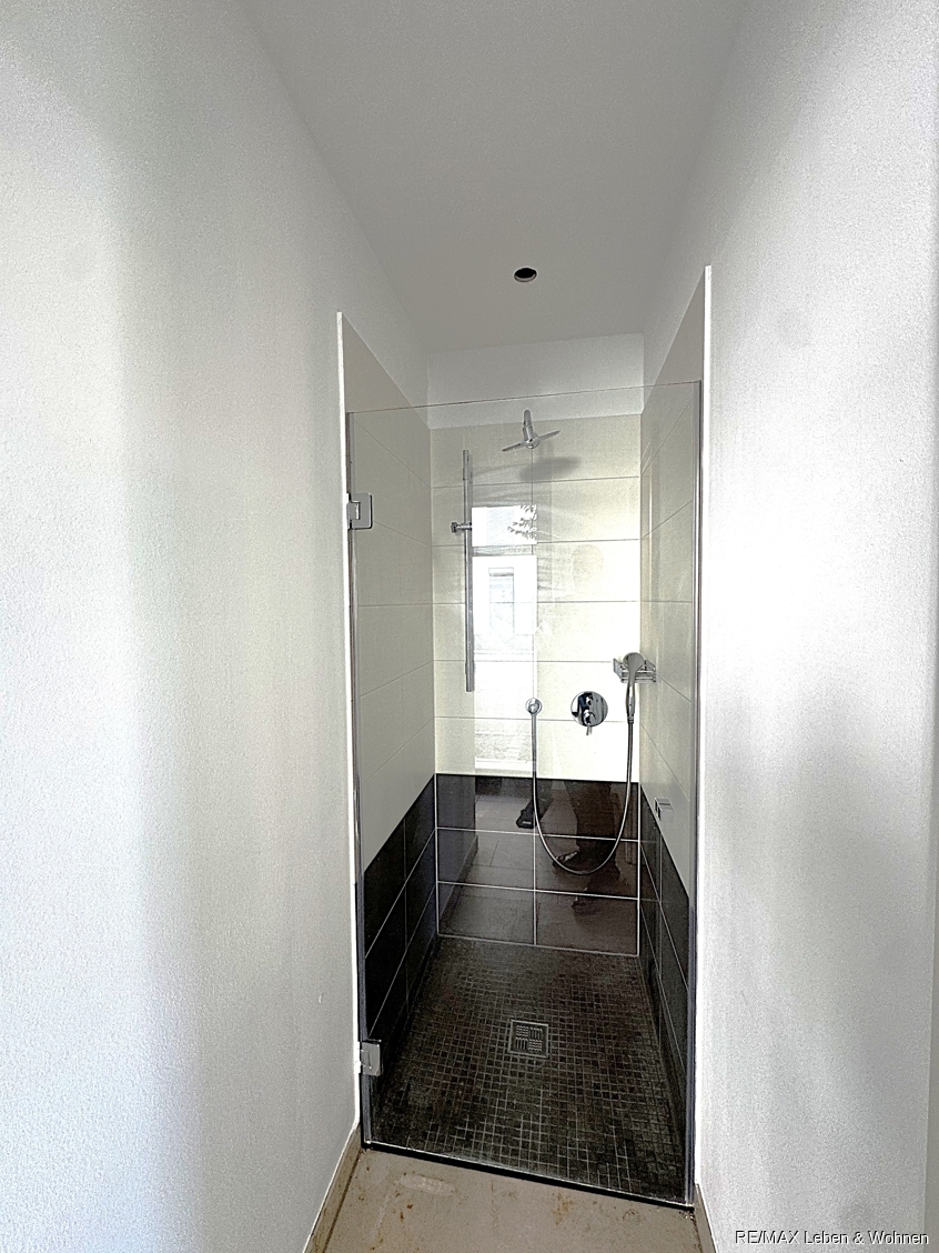Dusche B�ro / Praxis Geisenfeld