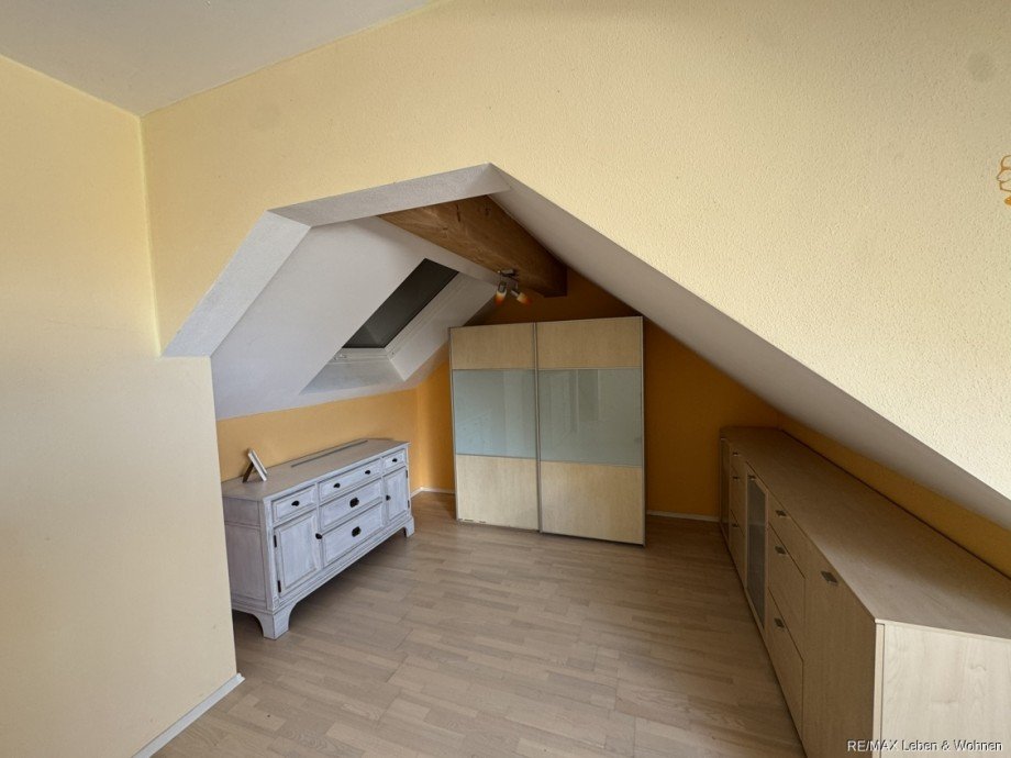 Ankleidraum im Schlafzimmer DG Einfamilienhaus Inchenhofen