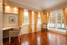 2. Schlafzimmer Preissenkung !
M�nchen - Solln / Isar - N�he
Split-Level-Luxuswohnung
4 Zimmer / 3 Terrassen / Sauna