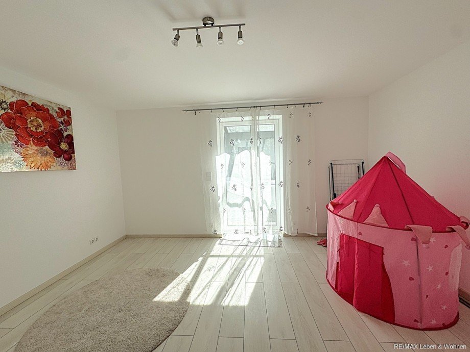 B�ro / G�stezimmerEG Einfamilienhaus Fahlenbach