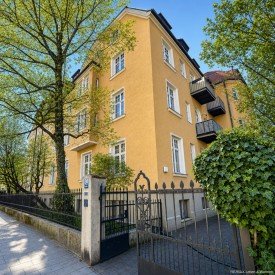 Hauptbild Sanierte 3 Zimmer - Altbauwohnung in der MAXVORSTADT 2 Stock.Ruhige Nebenstrasse.Eigenbezug !