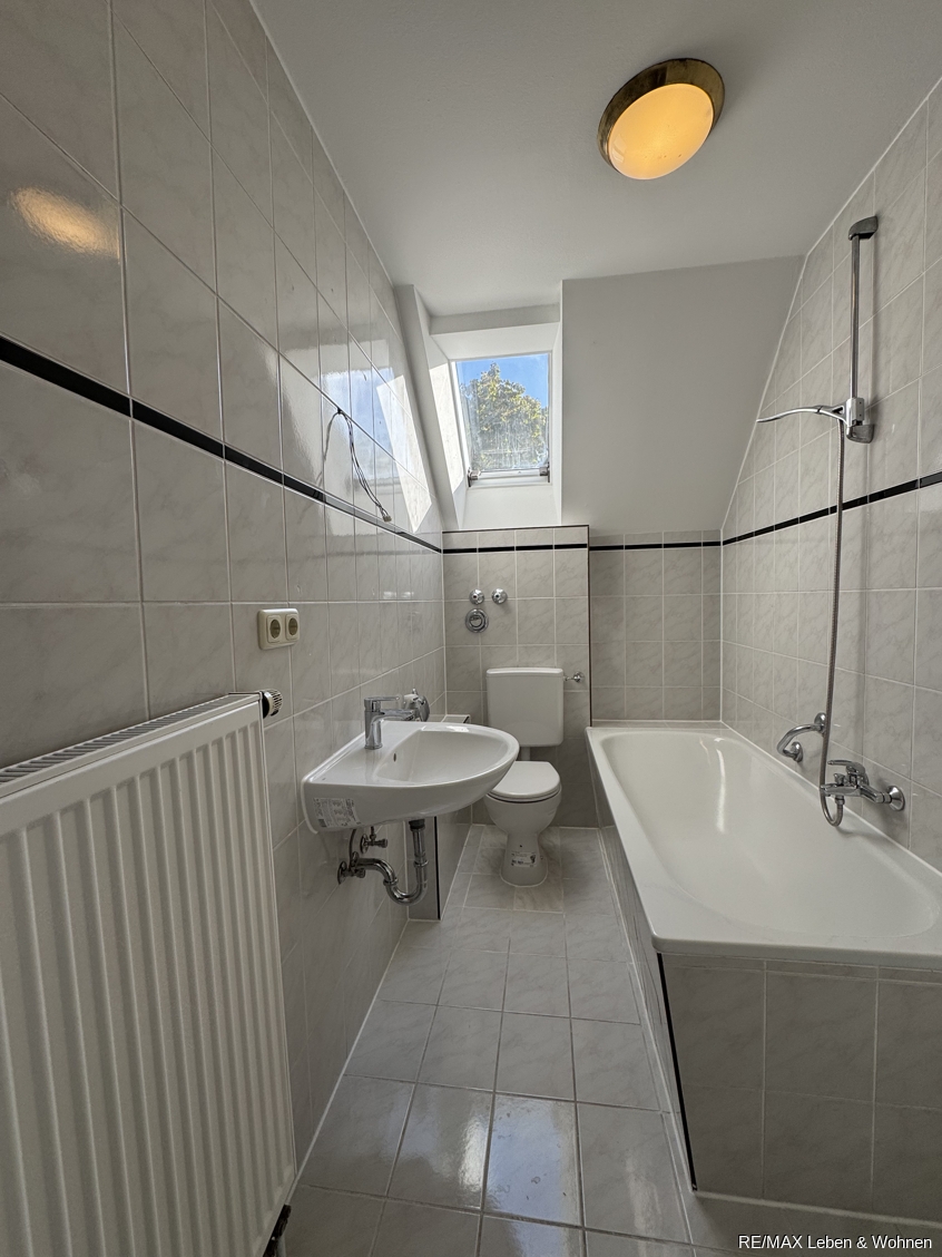 Bad Etagenwohnung M�nchen / Thalkirchen-Obersendling-Forstenried-F�r